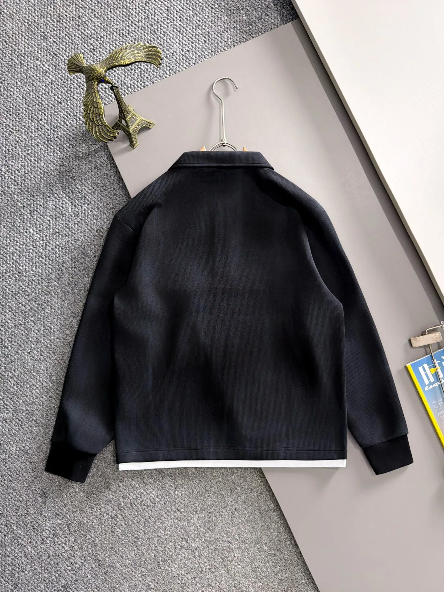 Mengkou Shitou Island 2026 long-sleeved sweatshirts for men and women Same Style. Many stars have the same style, the top Original version. Feel free to compare🆚The fabric is custom-dyed and lightly sprayed and distressed. The fabric, material and details are consistent with the original version. Special cotton and linen fabrics are used. The fabric cost is extremely expensive. It is twice as expensive as pure cotton materials. We will do better at all costs. Three standards are complete. The comparison between non-market products and my fabrics is very different. Only the top version is made! Size: M-4XL